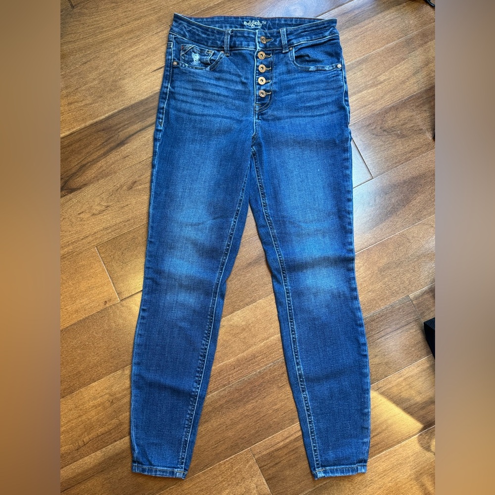 EDGELY Stylish Blue High Rise Denim Jeans